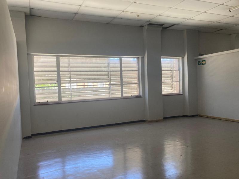 To Let Commercial Property for Rent in North End Eastern Cape